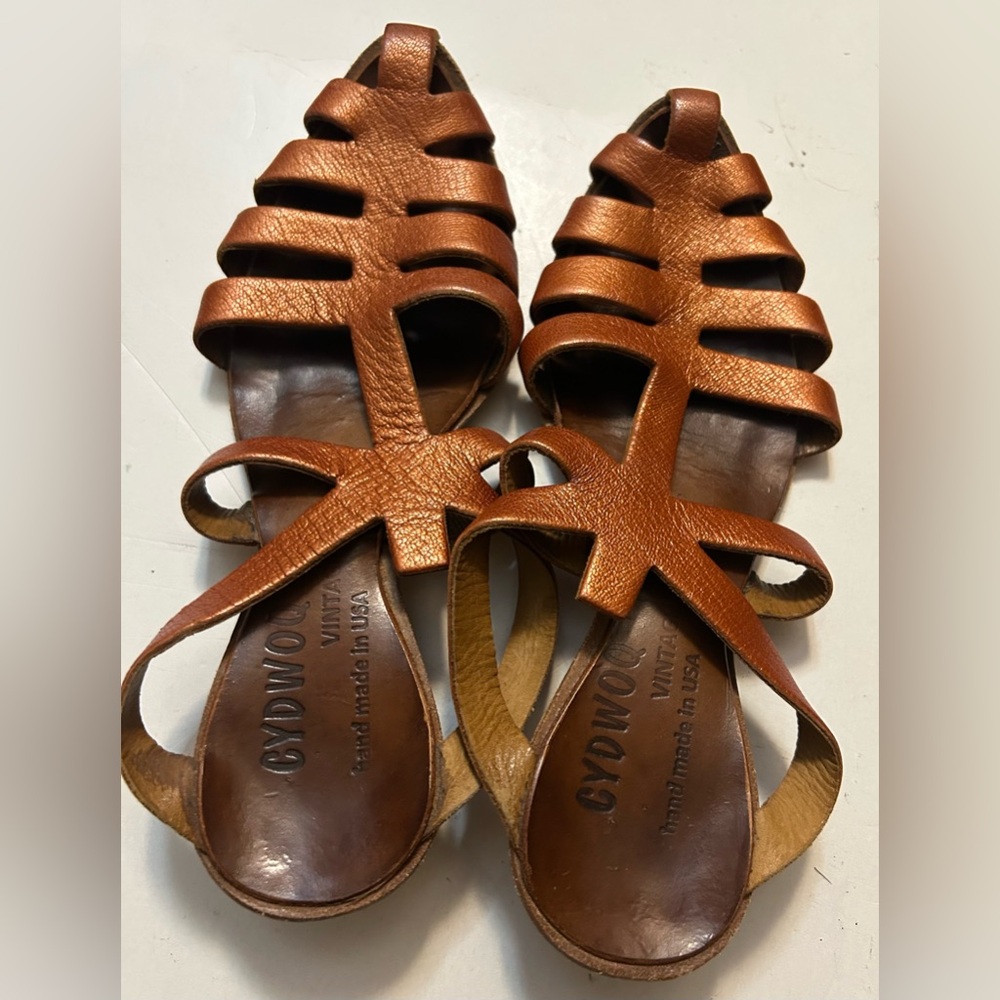 Cydwoq Women's vintage Brown Strappy Sandals size 35/5 - Picture 3 of 6